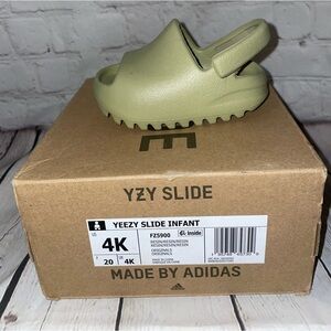 YEEZY SLIDES🔥🔥🔥🔥